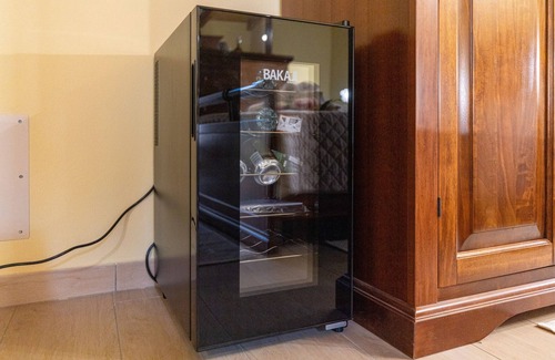 Scano di Montiferro Apartment | Room 'Urania' with Shared Terrace, Wi-Fi and Air Conditioning