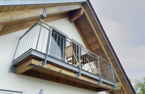 Waggershausen Apartment | Room 'Waldzimmer' with Shared Terrace, Shared Garden and Wi-Fi