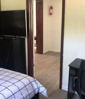 Port Ivory House | Cozy Room with Private Shower for Your Perfect Getaway