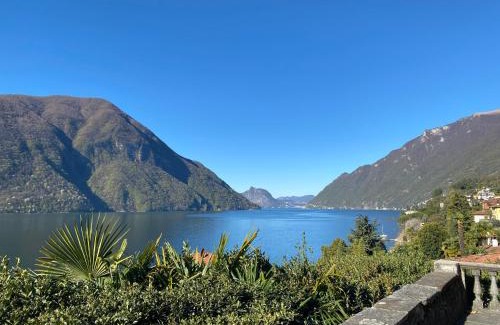 Cressogno House | Scenic Room with a View and Relaxing Hot Tub Awaits