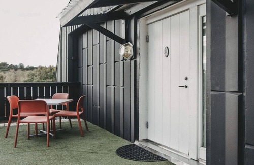 Lillhagen House | Room with free breakfast and spa bath
