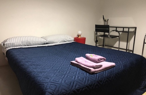 Cittadella Bed & Breakfast | Prime Room with Private Bath in Parma's City Center