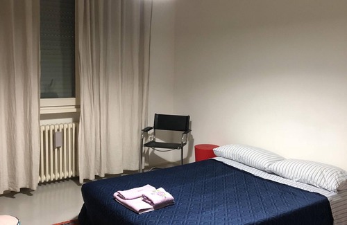 Cittadella Bed & Breakfast | Prime Room with Private Bath in Parma's City Center