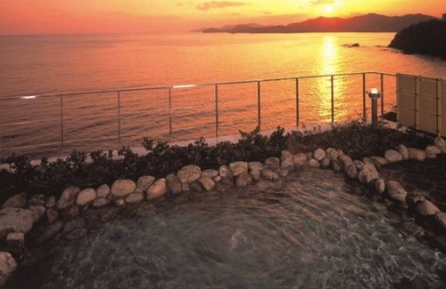 Hamajimacho Hamajima Hotel | Relaxing Room in Shima Mie with Pool and Kitchen Access