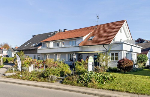 Nonnenhorn Apartment | Room 'Zimmer 1' with Lake View, Balcony and Wi-Fi