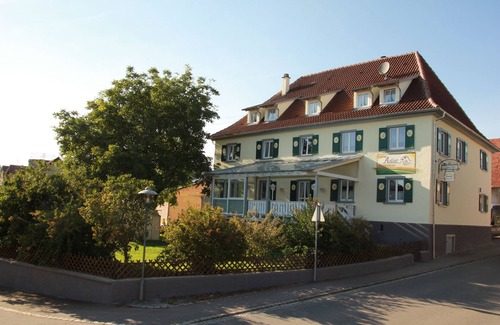 Ebenweiler Apartment | Room 'Zimmer 5' with Shared Terrace, Shared Garden and Wi-Fi