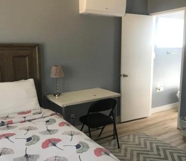 Central District House | room2