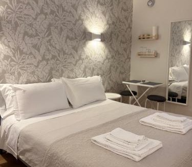 Municipio 1 Apartment | Unforgettable Oceanfront Stay at Room24 R - Rated 9.6/10