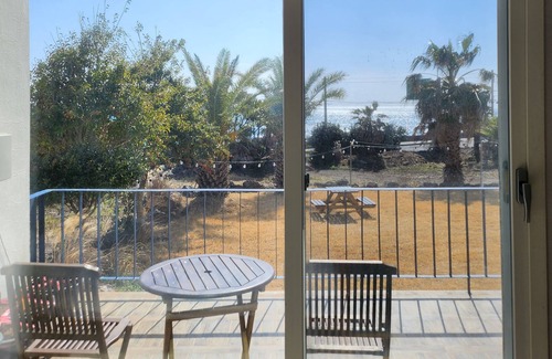 Namwon Condo | Oceanfront Roomat 155: Guest Rated 9.2 with Breakfast