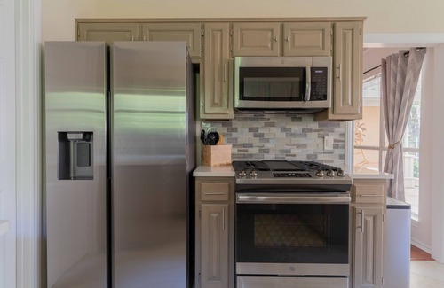 Original Town House | Experience ROOMD: Prime Location with Family-Friendly Amenities