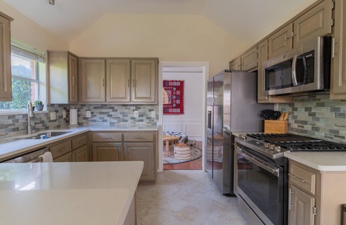Original Town House | Experience ROOMD: Prime Location with Family-Friendly Amenities