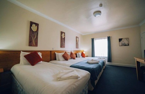 Atherstone Hotel | Rooms At 95 Long Street