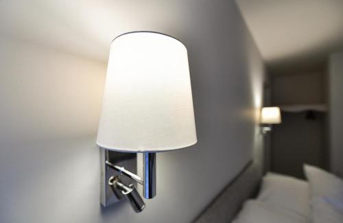 Newark House | Pet-Friendly Rooms at Rolleston: Guest Rated 9/10