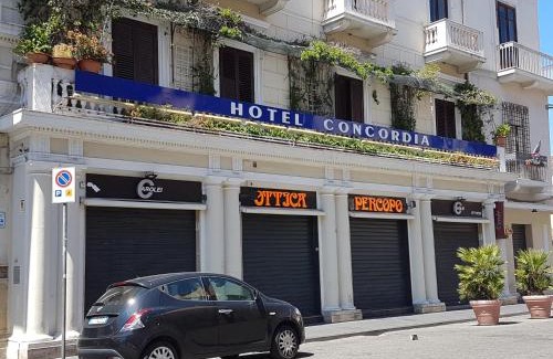 Crotone Hotel | Cozy Concordia Rooms B&B with Breakfast & Family-Friendly Vibe