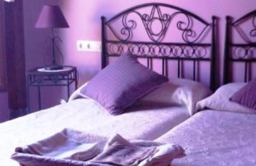 Villanueva de Carazo House | Comfortable Rooms for Rent in Inviting House with Pool