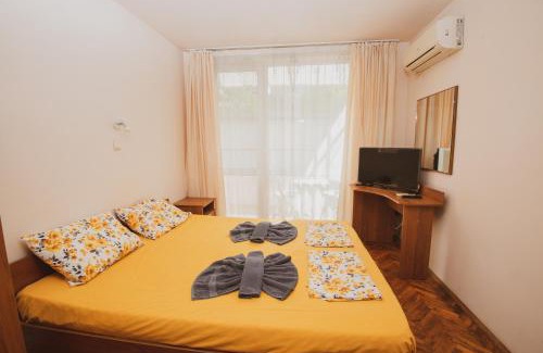 Nessebar New Town Apartment | Exceptional Rooms in New Town Nessebar - Family-Friendly Stay