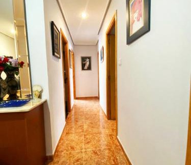 Montolivet House | Stay in Valencia: Prime Location Shared Apartment Awaits