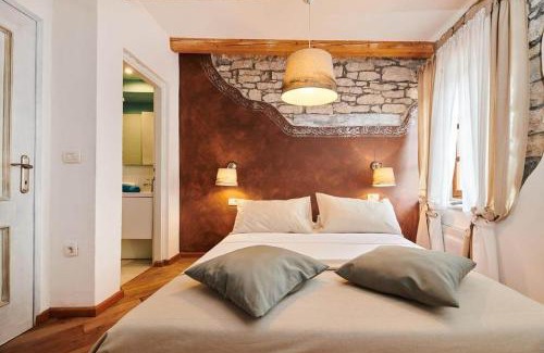 Momjan House | Inviting Rooms at Konoba Pjero with Oceanfront Views