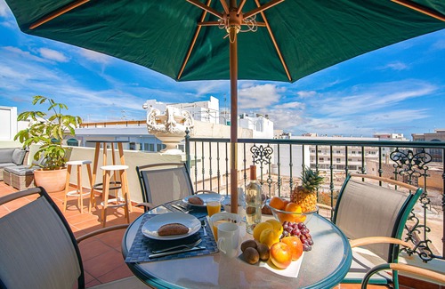 Arrecife Condo | Elegant Terrace 4C Penthouse Near El Charco San Ginés