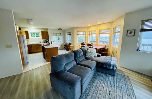 Ketchikan Apartment | Beautiful Rooms With A View and Poolside Relaxation