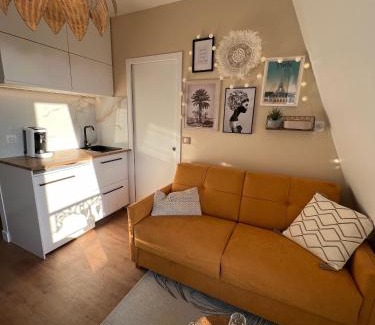 Quartier de la Folie-Mericourt House | Rooms with Spectacular Views Over Parisian Rooftops