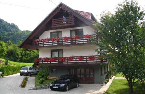 Bohinjska Bela House | Discover Rooms Zupančič: Pet-Friendly with Top Amenities