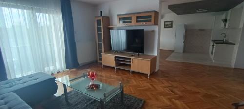 Karlovac Apartment | Rooms4U