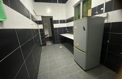 Kampung Telaga Batin Hotel | Budget-Friendly Stay at Roomstay Gemilang with Breakfast