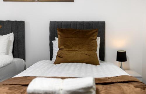 Hale Apartment | Spacious 3-Bedroom House with Child-Friendly Amenities