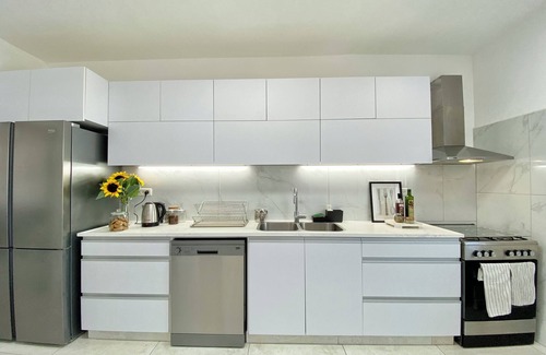 Jerusalem Apartment | Spacious 4BR Bayit VeGan with Scenic Balcony Views