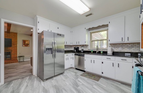 Buckroe Beach House | New Family Retreat Near Buckroe Beach with Ocean Views