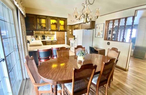 Pocatello House | Central Midtown Retreat – Family-Friendly and Convenient
