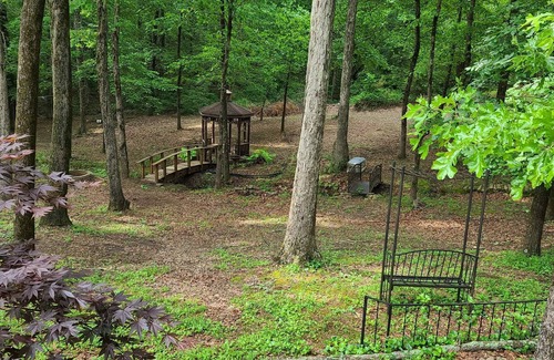 Heber Springs House | Rustic Country Home: Perfect Hideaway for Families
