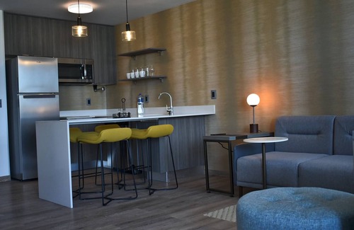 Xcumpich Hotel | Roomy Stay l Residence Inn l 2 Studio Queens Near Shopping & Dining
