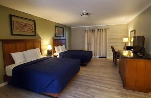 Roosevelt Hotel | Pet-Friendly Retreat at Roosevelt Resort Park Awaits You