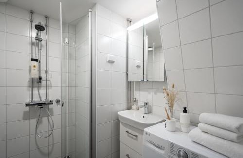 Punavuori Apartment | Family-Friendly Retreat at Roost Albert 10 B - Rated 8/10