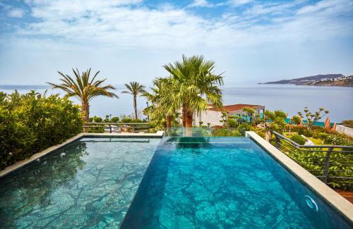 Yalikavak Villa | Relax at Root Redrock Yalıkavak with Oceanfront Amenities