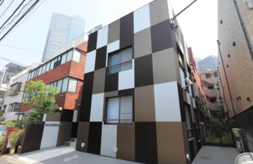 Roppongi Apartment | Eco-Friendly Escape at Roppongi Place with Hot Tub Access