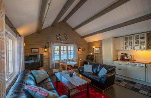 Sørvagen House | Pet and Child Friendly Rorbua Havfruen with 9.2/10 Rating