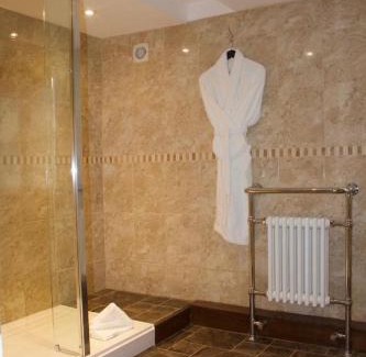 Kingswood Bed & Breakfast | Rorrington Hall