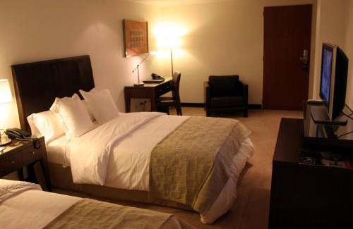 Centro Hotel | Elegant Ros Tower Hotel: 5-Star Stay with Amazing Amenities
