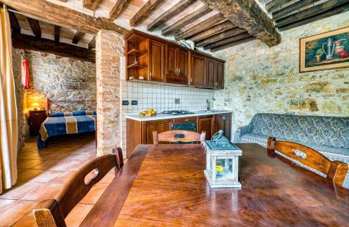 Giano dell'Umbria House | Discover Rosa - Agriturismo Fogliani with Pool & Pet-Friendly