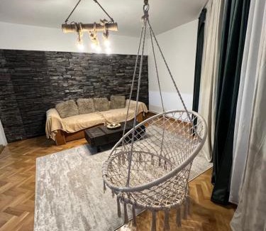 Drobeta-Turnu Severin Apartment | Pet-Friendly Rosa Apartment with 9.6/10 Guest Rating
