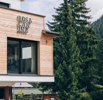 Sankt Anton am Arlberg Hotel | Rosa Canina Superior: Pet-Friendly Retreat with Spa & Dining