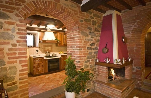 Creti House | Relax at Rosa dei Venti with Pool and Family-Friendly Perks