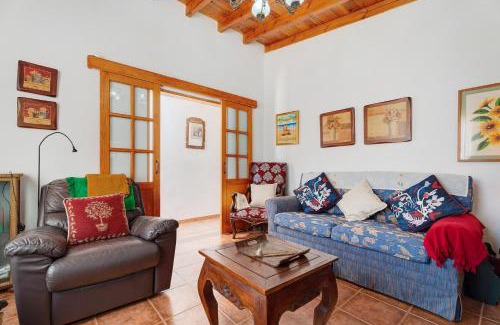Alojera House | Rosa del Negro: Pet-Friendly 4-Star Getaway with Top Reviews