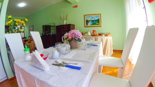 San Ferdinando Bed & Breakfast | Oceanfront Rosa Di Mare: Rated 9/10 with Breakfast & Hot Tub