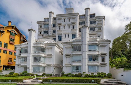 Vila Suica Apartment | Discover Rosa Edifício Vale do Quilombo: 4-Star Gem