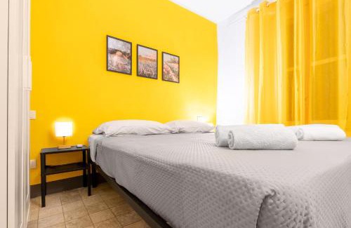 Genoa Historical Centre Apartment | Rosa Homes THE YELLOW - Genoa Center, near the Metro, Aquarium