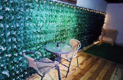 Darlington House | Family-Friendly Rosa House with Top Guest Ratings